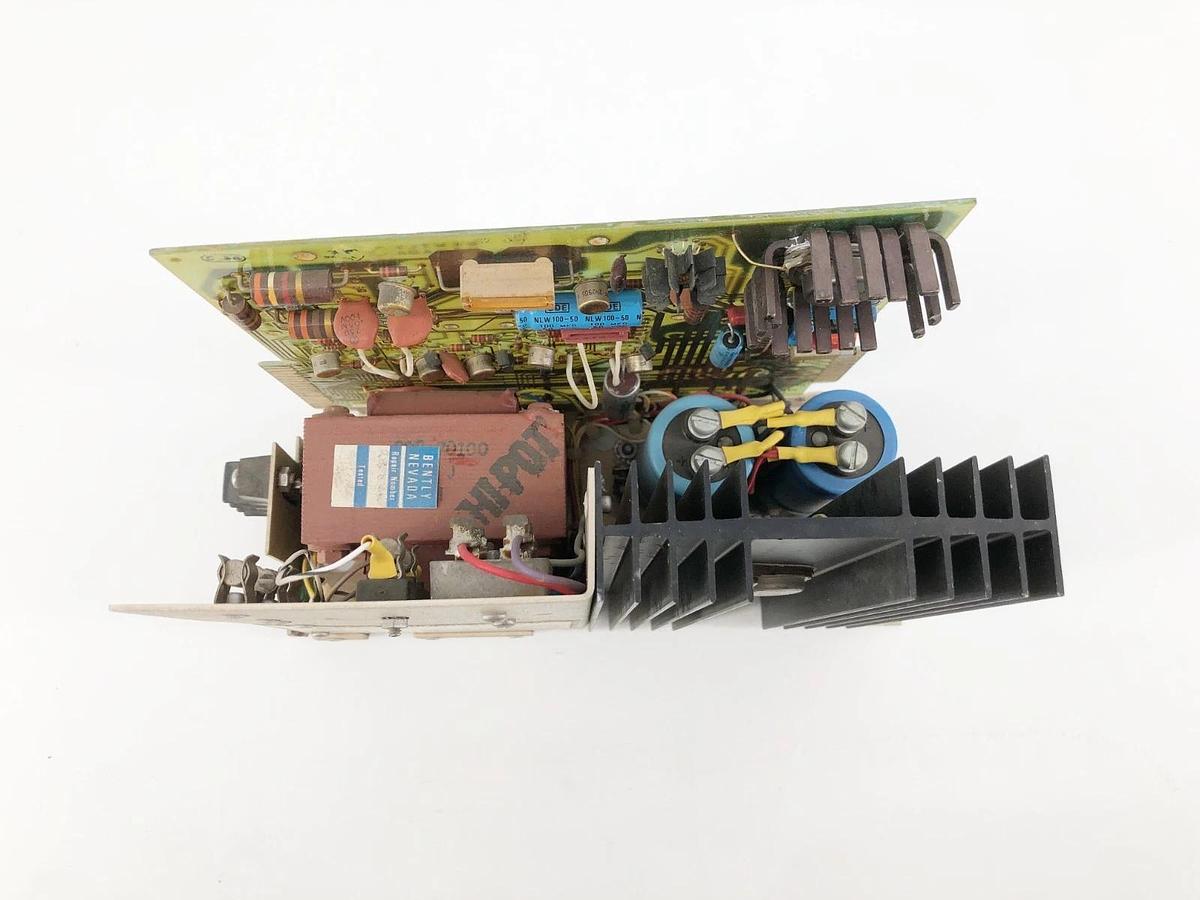 Used Bently Nevada 90050-01-01-00-01-01-01-01 Power Supply 9000 Series 95-125VAC