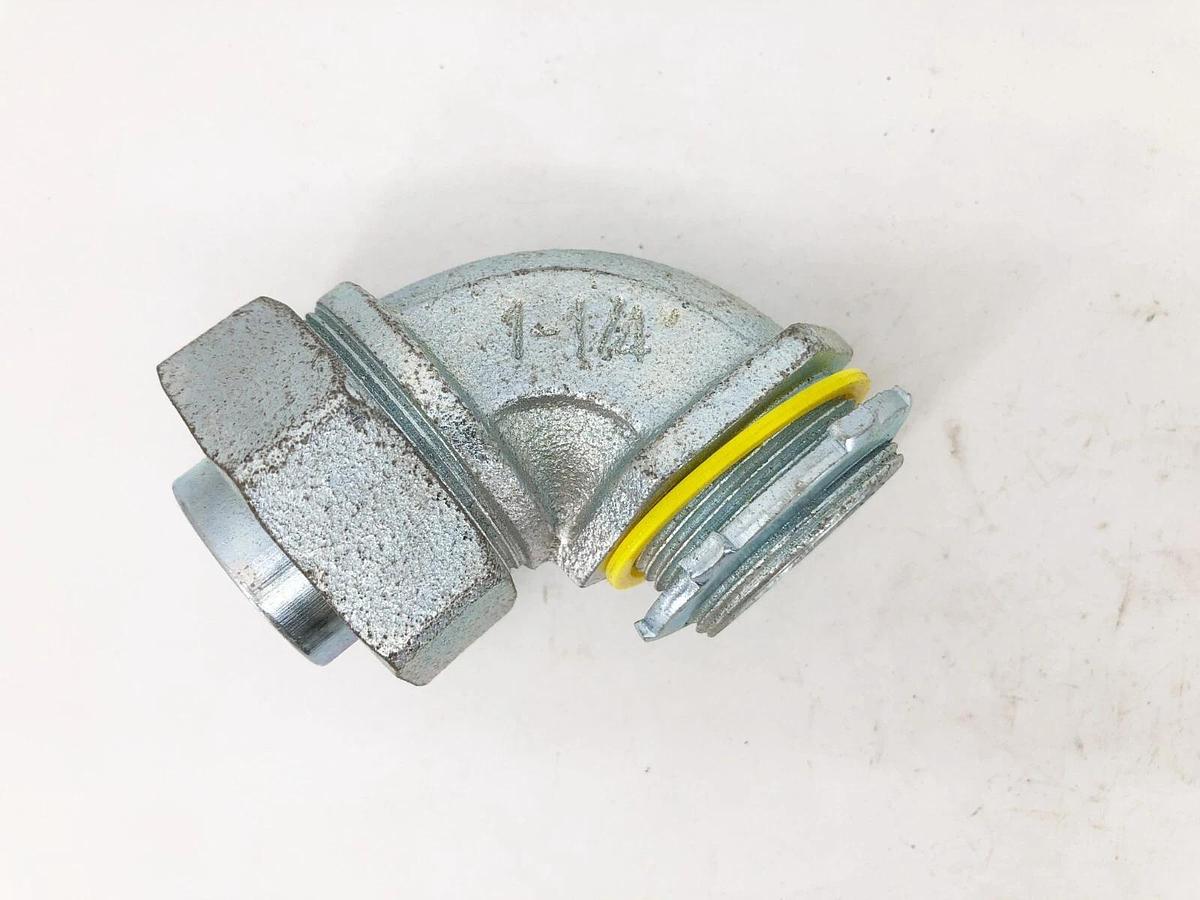 Lot of 2 New Hubbell Raco 3425 Liquidtight Uninsulated Connector 1-1/4" 90°