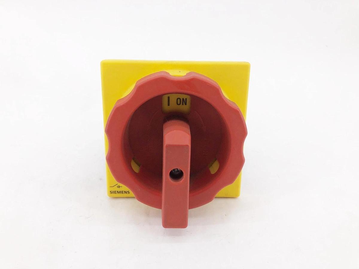 New Siemens 3LD2504-0TK51 Sentron Disconnect Switch 3P 63A 600VAC - No Box