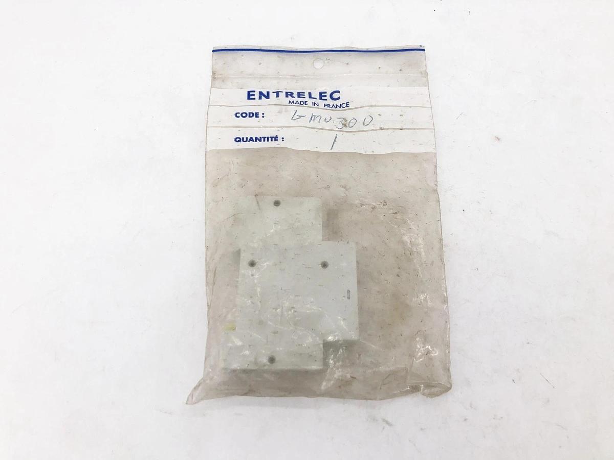 New Entrelec GMU 30U Circuit Breaker 30A 220/380~ 1P - No Box