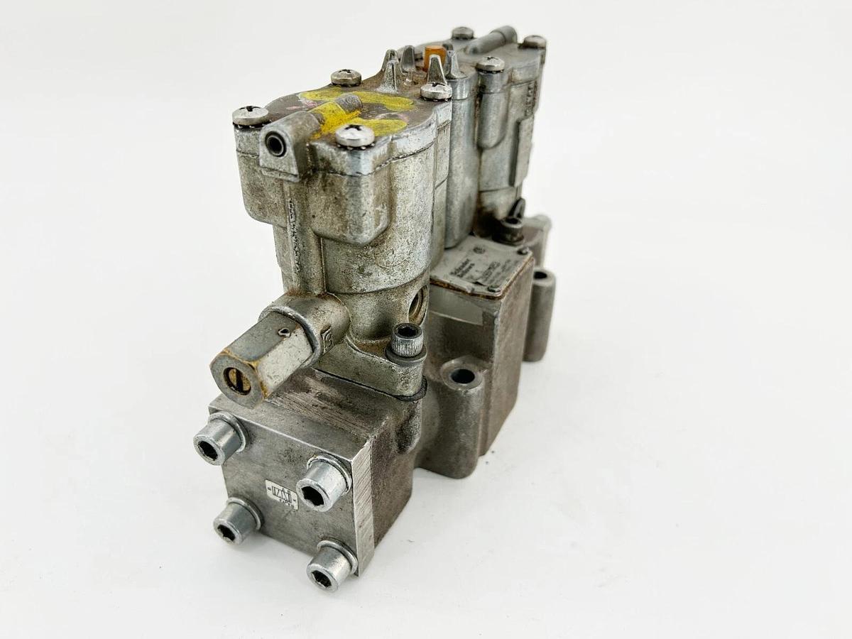 Used Schrader Bellows L5155910253 Solenoid Valve 120Vac 1/2 4W2P DBL