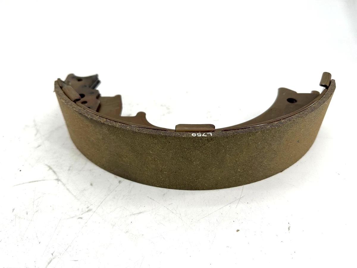 New Hyster 1463229 Right Hand Break Shoe Set - Missing Parts