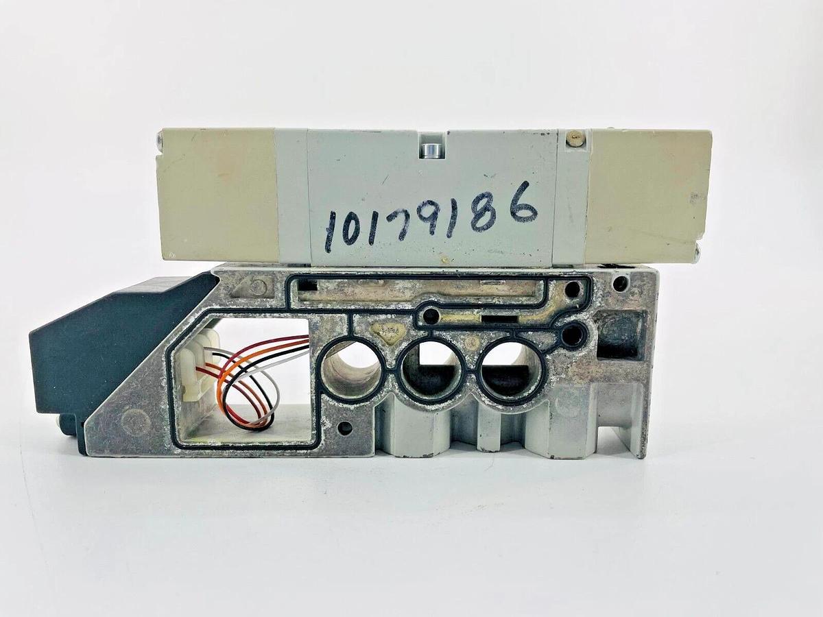 Used Numatics 062BB415K Solenoid Valve 110/120V .05A 120PSIG Air