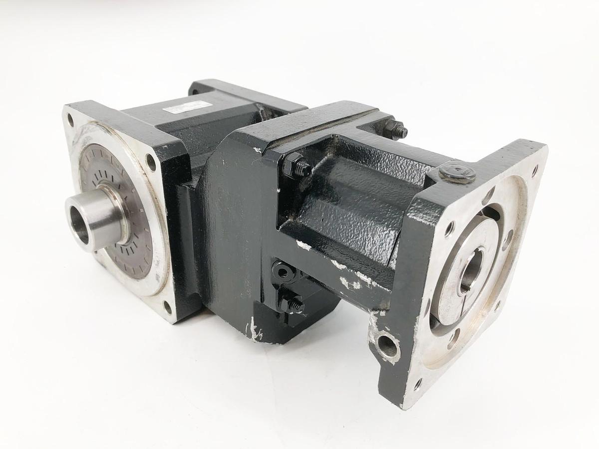New SEW Eurodrive BSHF402 EBH05/16/13 Gearbox i=25 4500rpm No Box