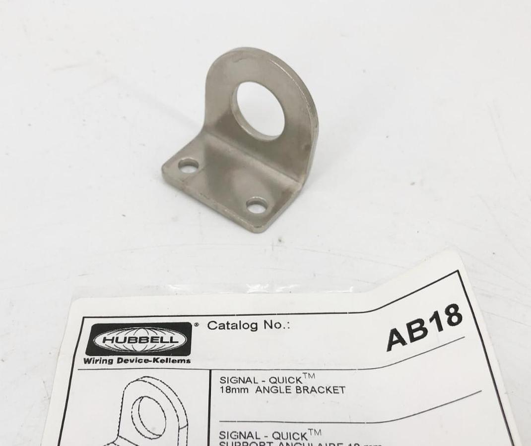 New Hubbell AB18 Signal-Quick Angle Bracket 18mm - No Box