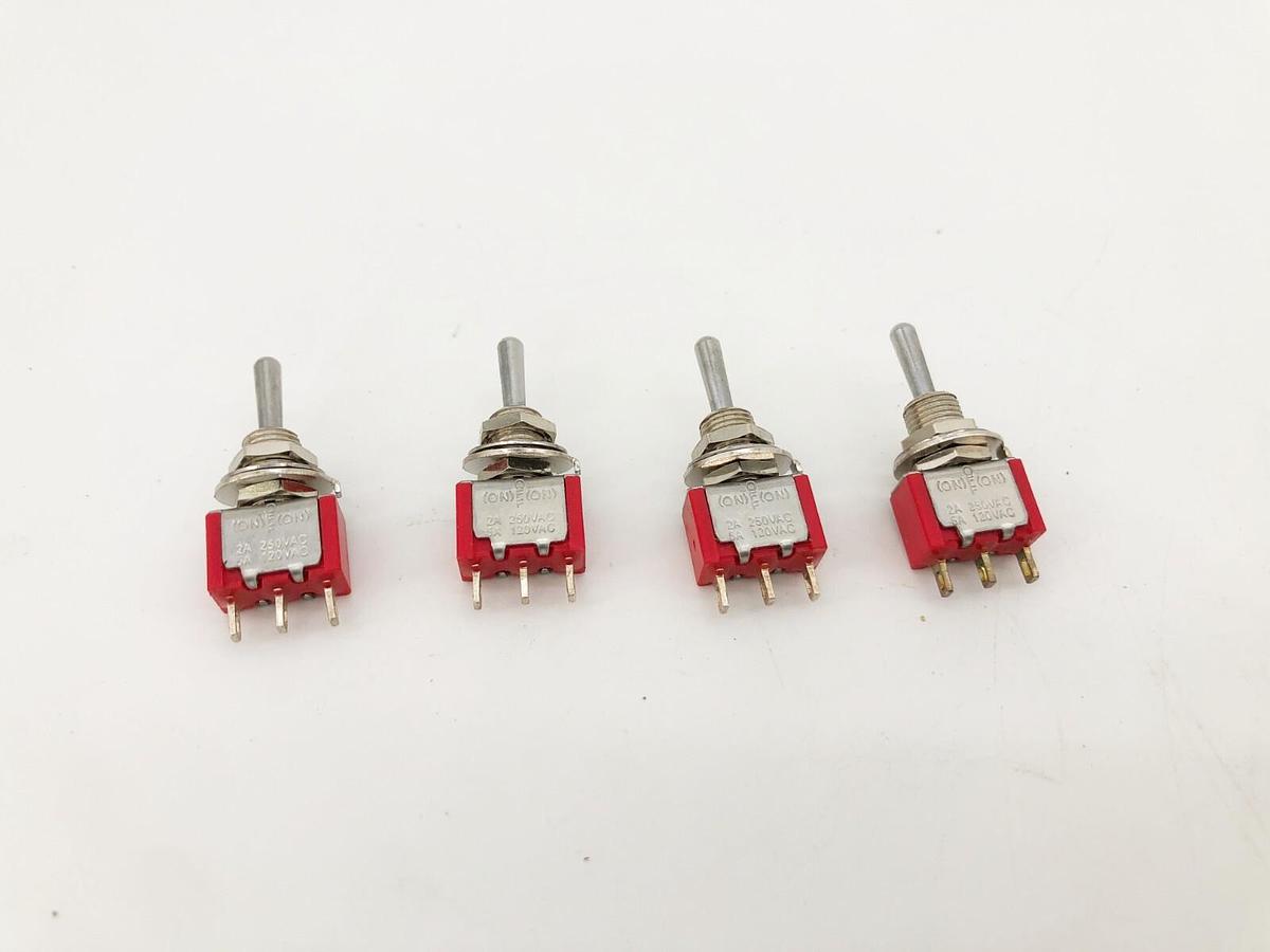 Lot of 4 New Multicomp Pro 1MS4T1B1M1QE Toggle Switches SPDT 5A@120VAC 317252