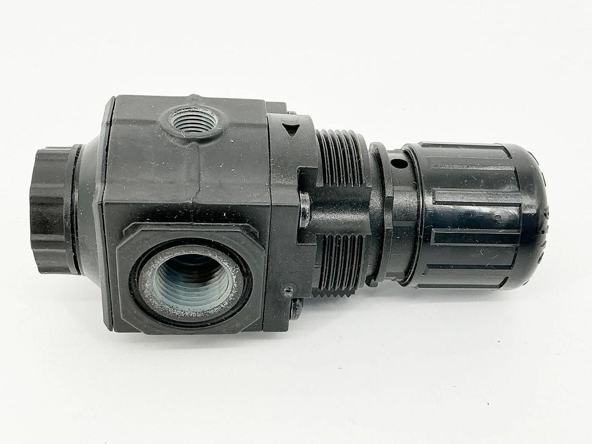 New Norgren R72G-3AK-RFG Pressure Regulator 300PSIG 21Bar 150F