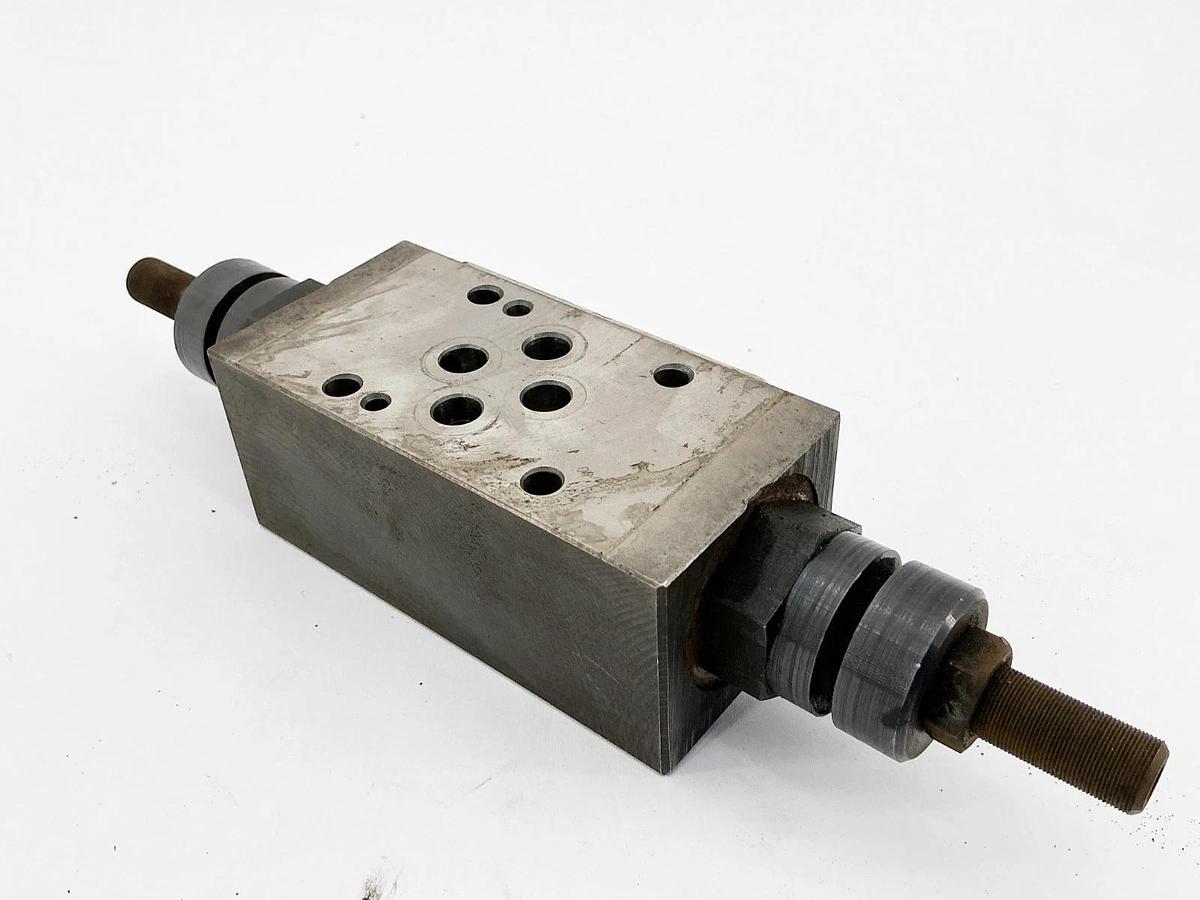 Used Parker FM2DDDSV/CHOKE 55 Flow Control Valve 5000PSI
