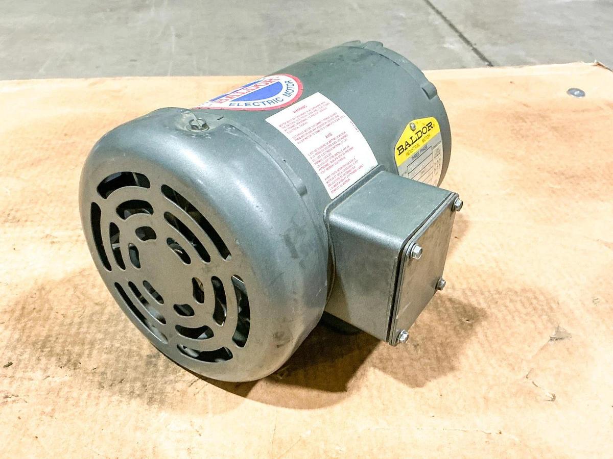 New Baldor M3454 Electric Motor .25HP 3PH 460V 1725RPM - No Box