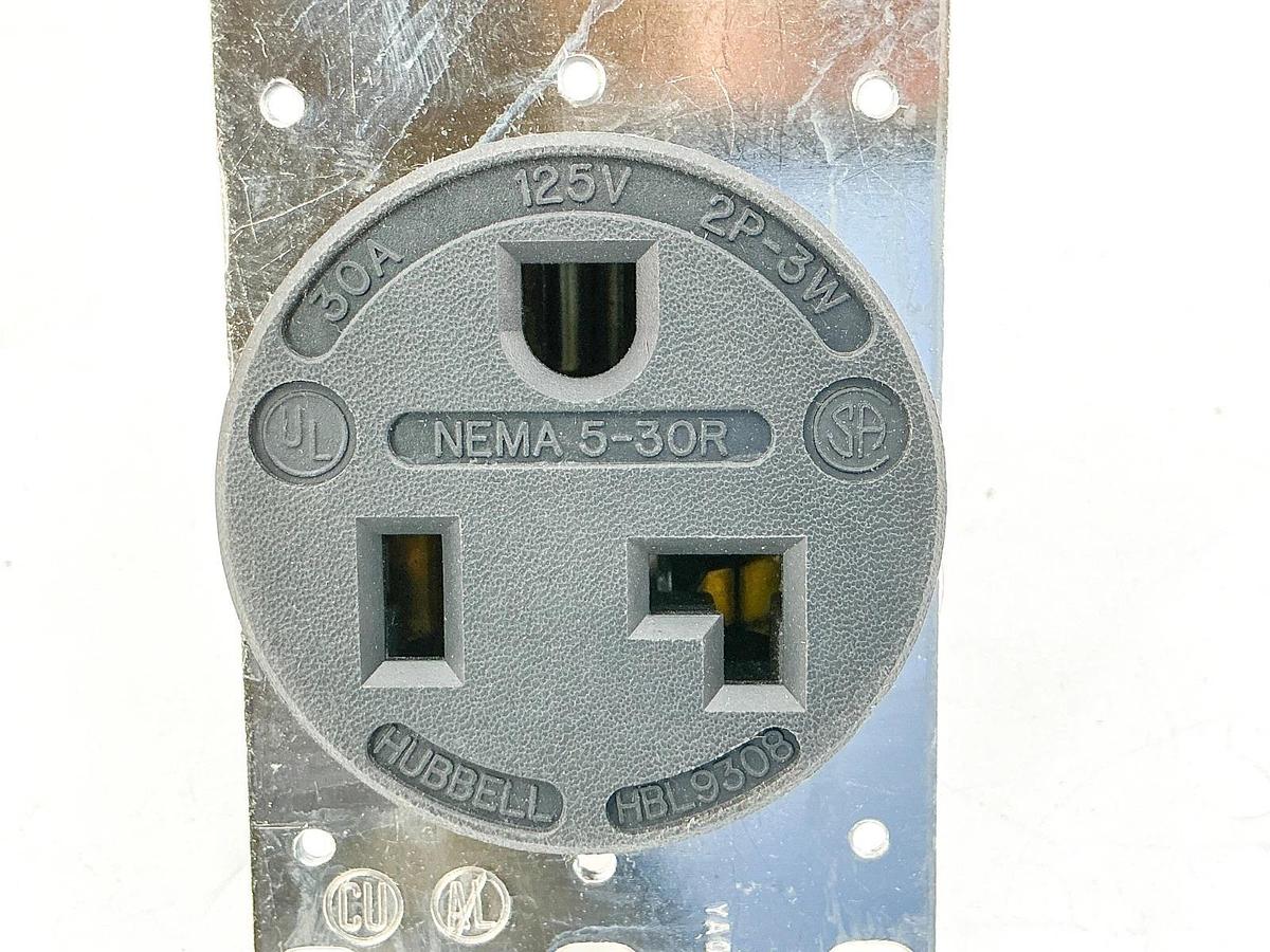 New Hubbell HBL9308 Flush Mount Receptacle 30A 125V 2P 3 Wire Grounding