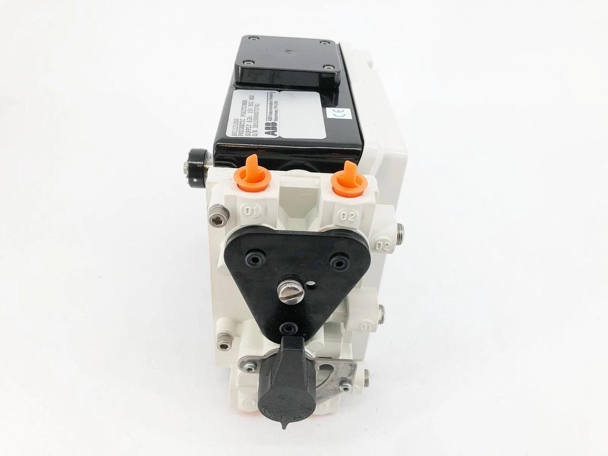 New ABB AV1121000 Pneumatic Positioner 150psi 4-20mA 34VDC