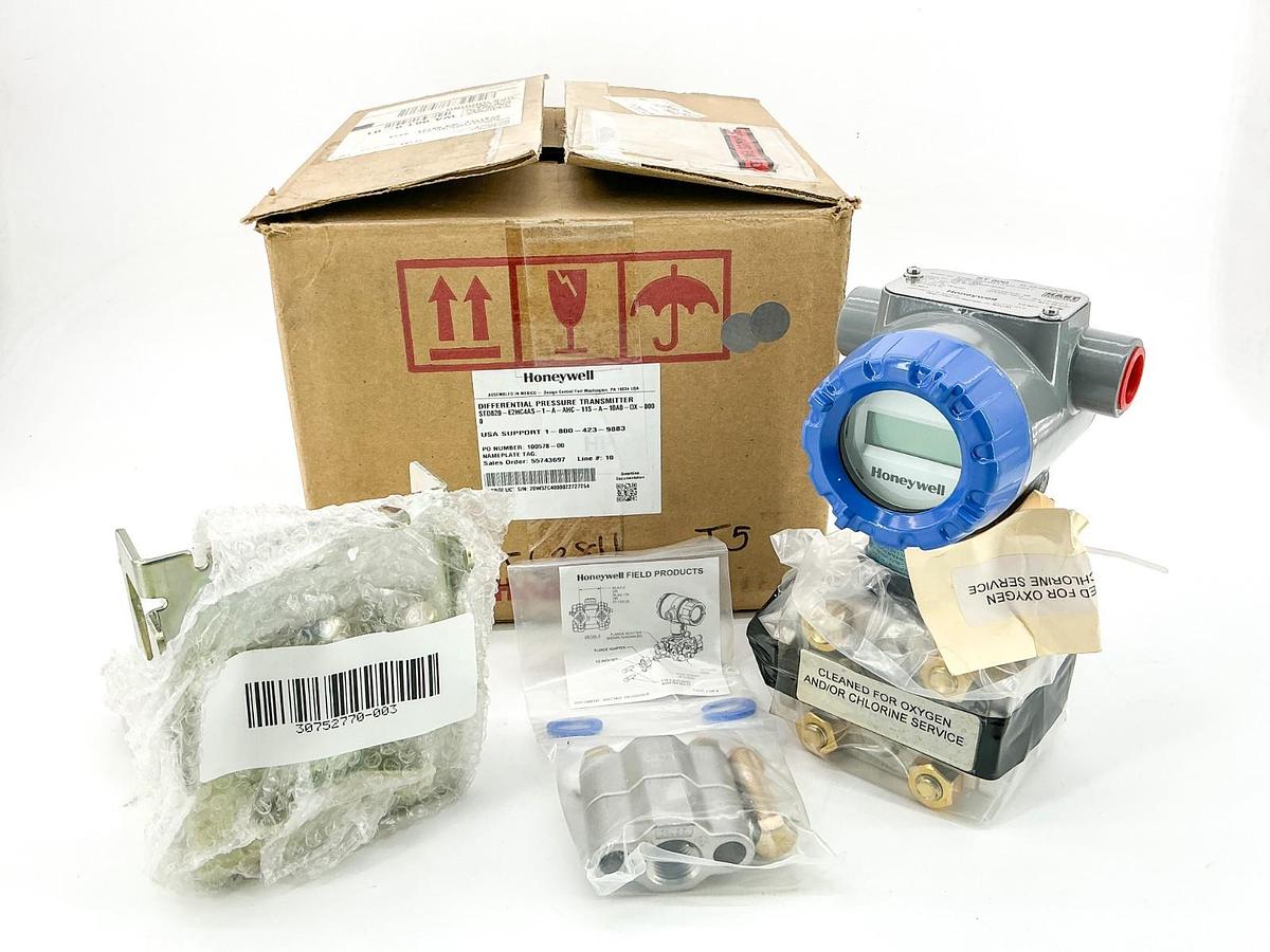 New Honeywell STD820-E2HC4AS-1-A-AHC-11S-A-10A0-OX-0000 Pressure Transmitter