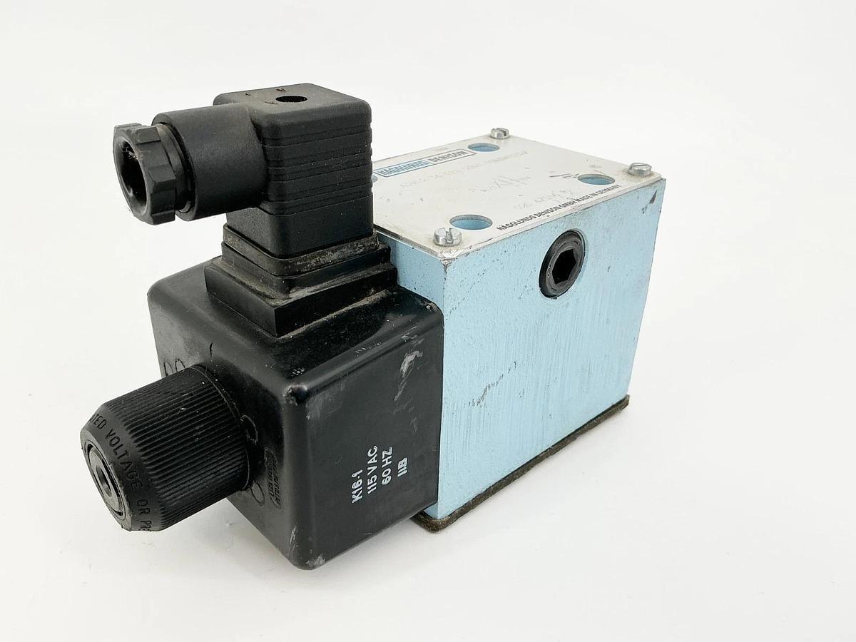 New Denison A3D02-34-111-0101-00B1W01327 Solenoid Valve 115V 60hZ 026 47106 P