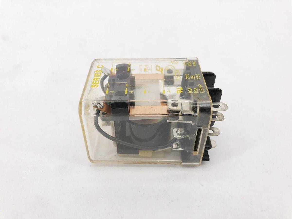 New Square D 8501-KP13V14 Series D General Purpose Relay 3PDT 10A 24V