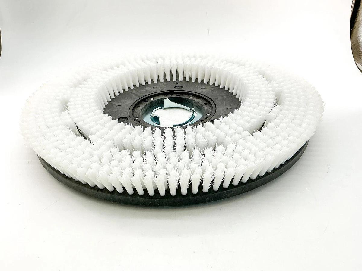 New Total Source 8888027 Sweeper Brush 20" 03 5704468/00