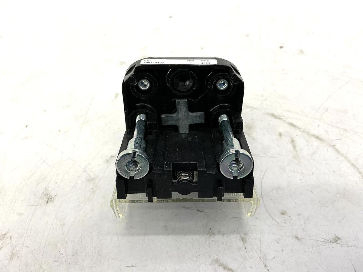New Allen Bradley 800T-A1D2 Ser T Momentary Push Button 30mm Flush Head Green