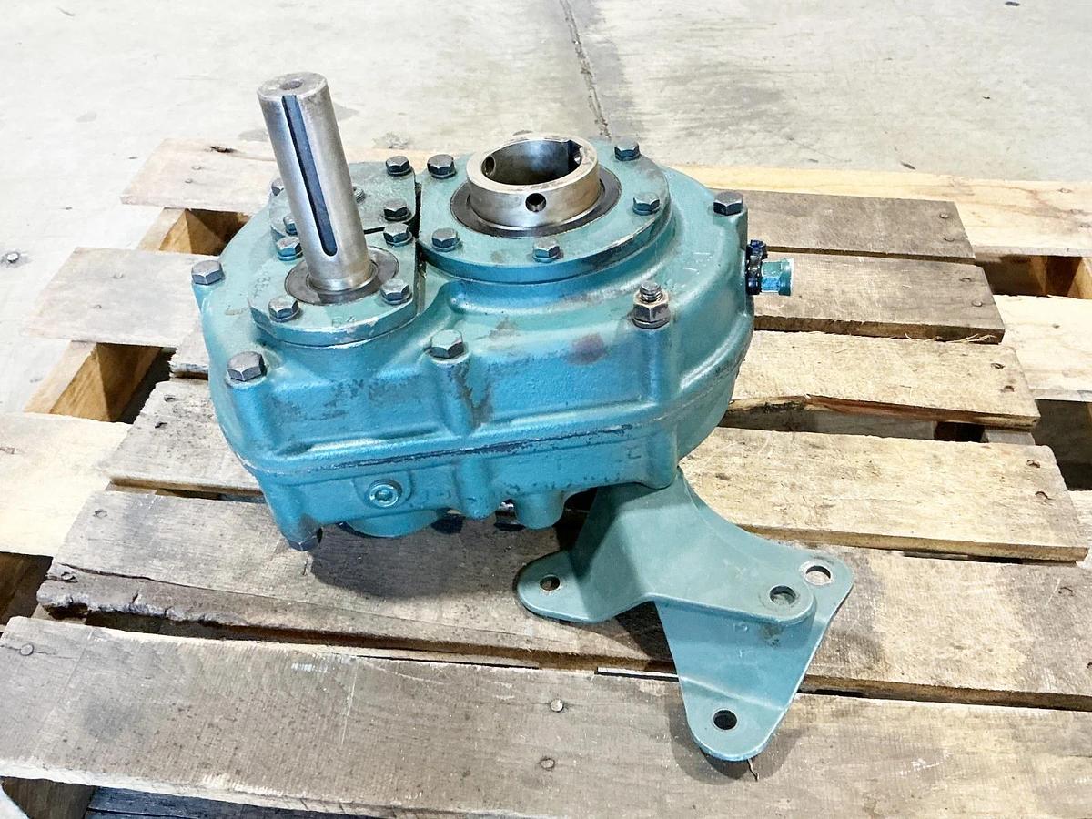 Used Dodge 243513 FH Torque Arm Speed Reducer 2083HP 14.88 Ratio TXT315BS