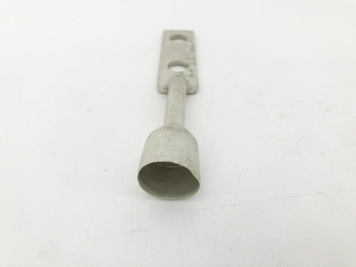New Burndy YAB2C-2LH75 Copper Hysealug 2 Pad Holes 2 Str 612804