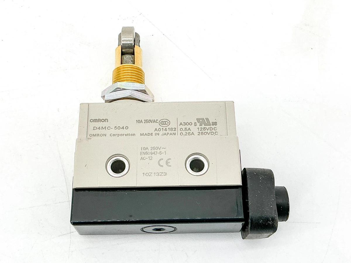New Omron D4MC-5040 Limit Switch 250V 10A - No Box