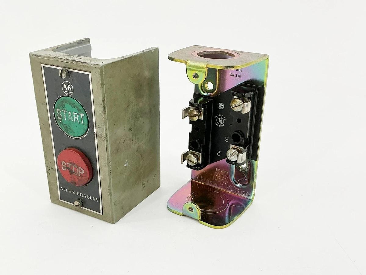 Used Allen Bradley 800S-2SA Start Stop Momentary Pushbutton Station 600V Ser.M