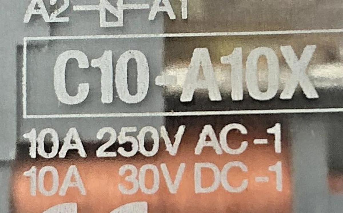 Lot of 3 New Comat Releco C10-A10XAC120V Relay 10A 120V Plug-In