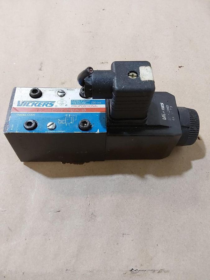 New Vickers CS-H10-FV-30 Hydraulic Balanced Piston Relief Valve 3000PSI 590554
