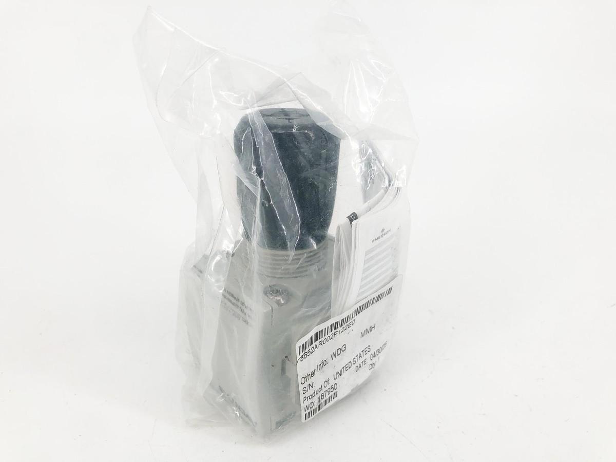 New Aventics 8652AR002F122E0 Manifold Regulator 232psig 1/4" NPTF