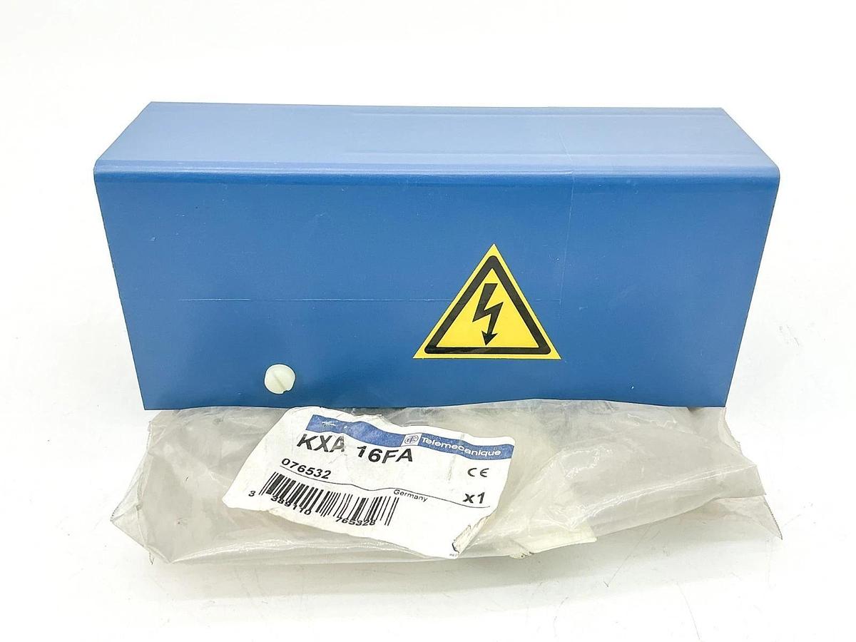 New Telemecanique KXA-16FA Closure End Conduit
