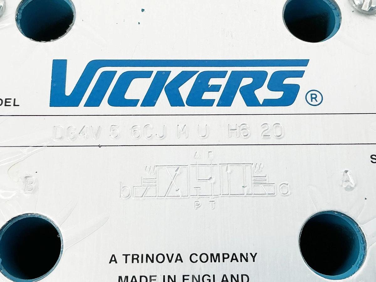 New Vickers DG4V-5-6CJ-M-U-H6-20 Solenoid Valve 24VDC 38W - No Box