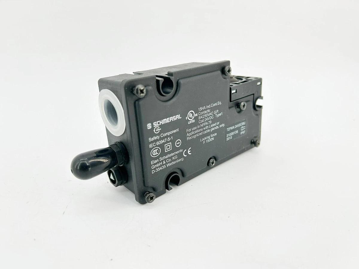 New Schmersal TZFWN24VDC Safety Switch, 250VAC, 8A, 101017679
