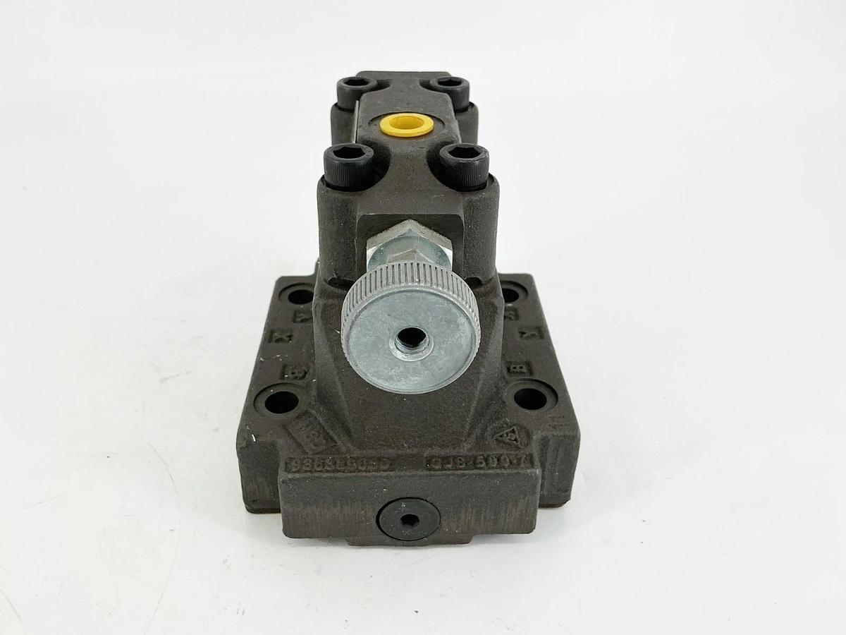 New Denison R4V06-591-12-A1 Pressure Relief Valve S26 34683 0 - No Box
