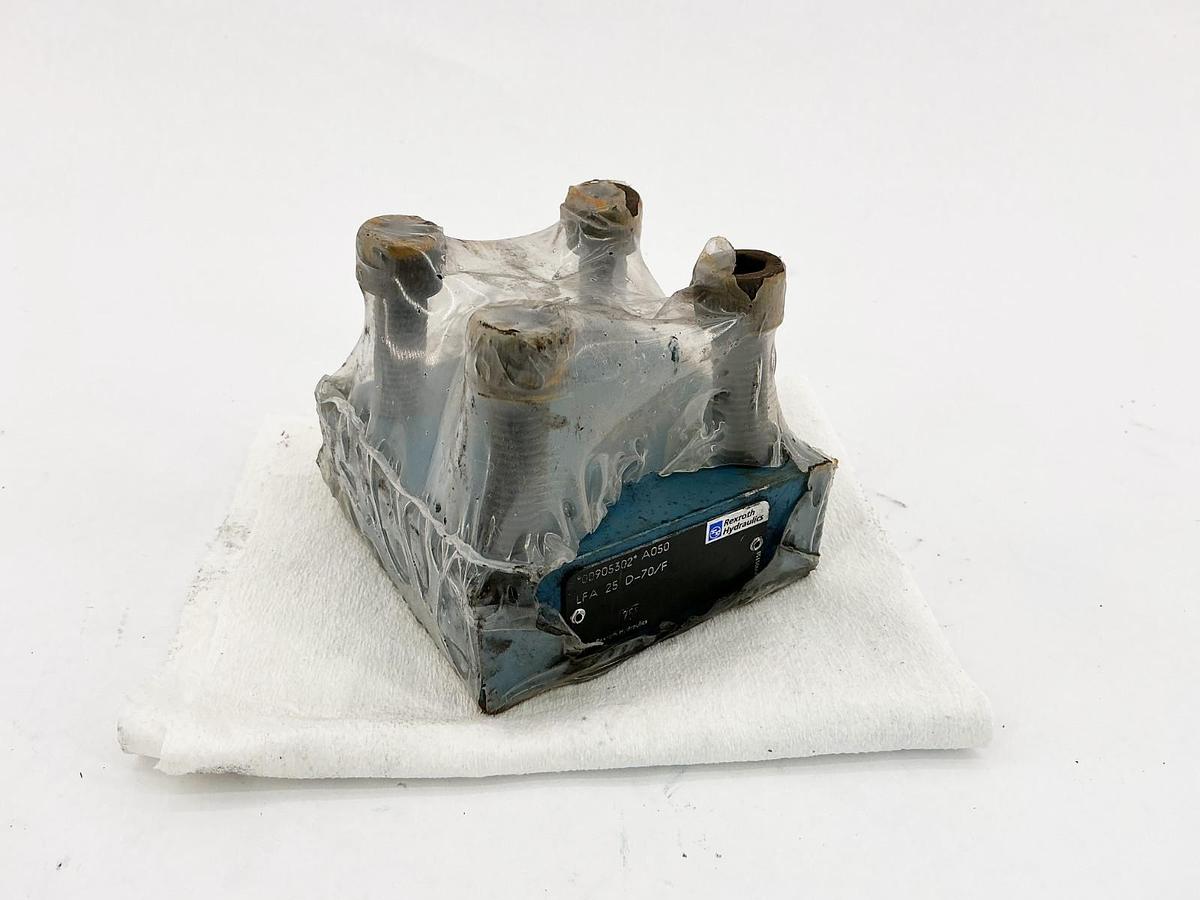 New Rexroth LFA 25 D-70/F Logic Valve Cover R900905302 - No Box
