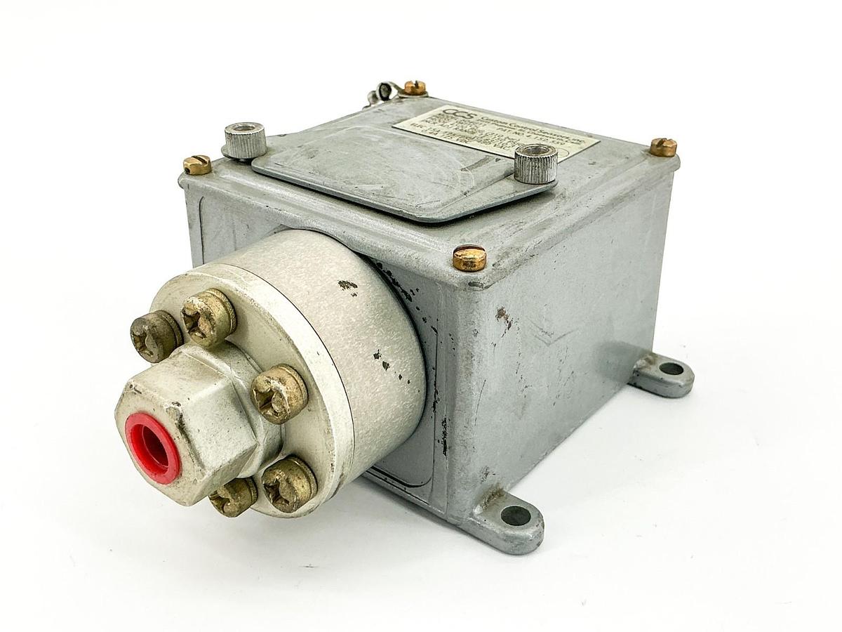 New Custom Control Sensors Inc 604G11 Pressure Switch 4500PSIG 480VAC - No Box