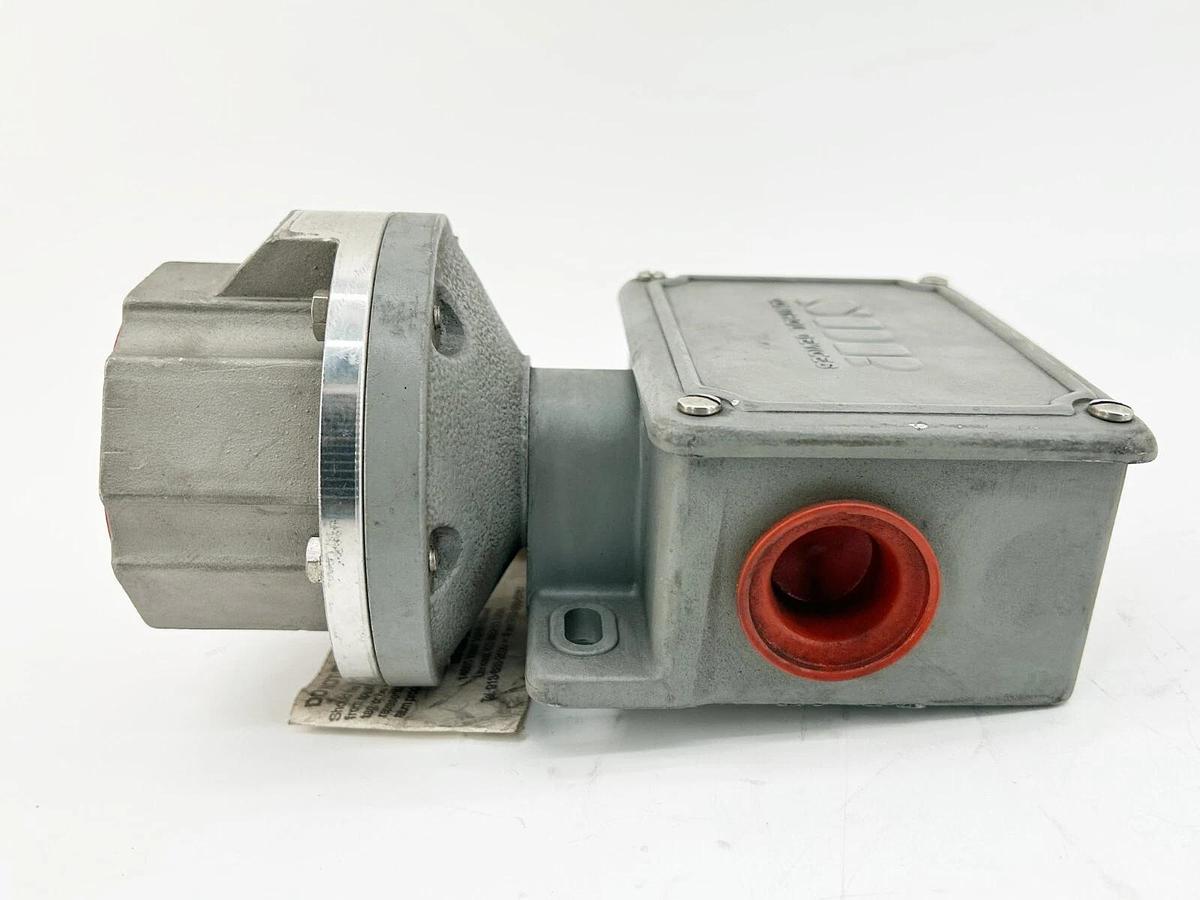 New SOR Controls 12NN-Y45-M4-C6A-1-16 Pressure Switch Adjustable Range 1-16PSI