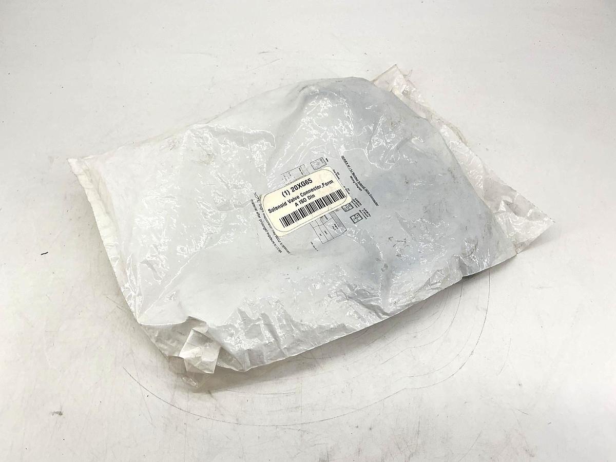 New Unbranded 20XG65 Ser 5F/5J Molded Solenoid Valve Connector Form A ISO Din