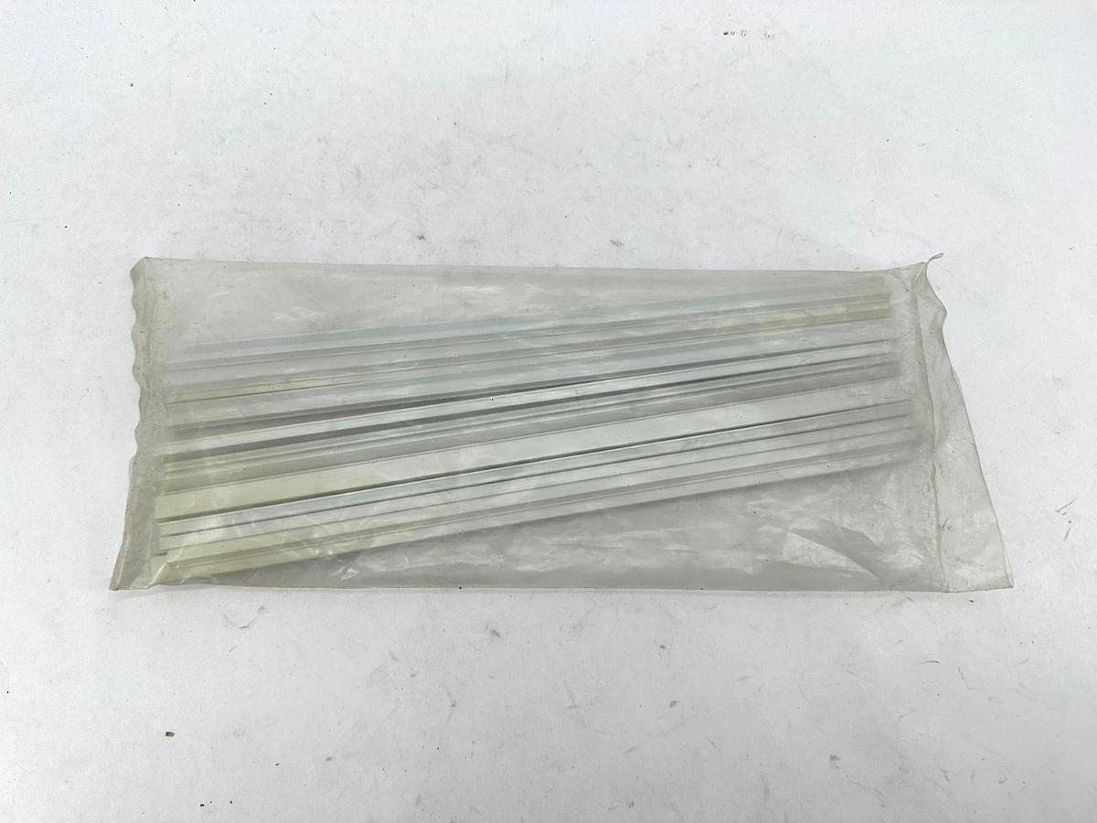 Lot of 16 New Allen Bradley 1492-CJCW6 Ser A Jumper Covers 6mm Center to Center