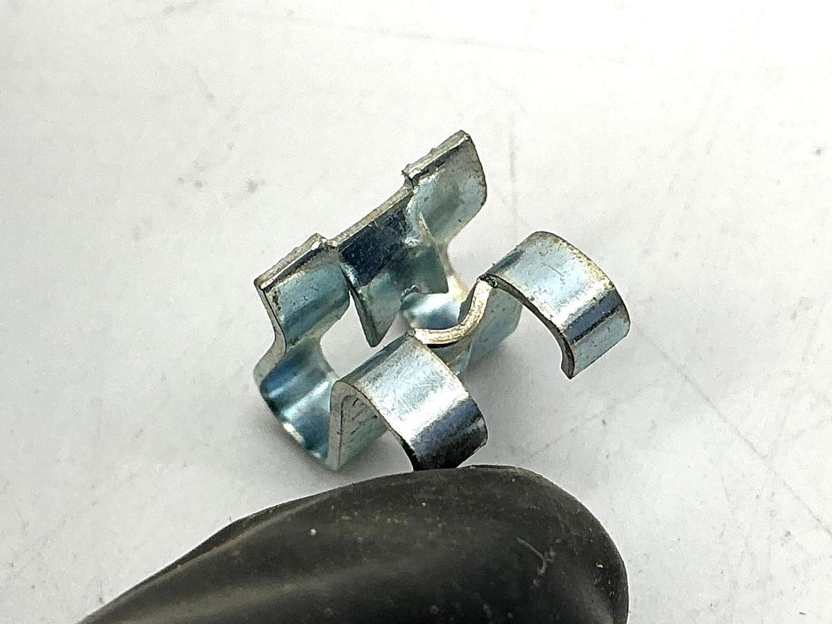 Box of 50 New Bowers GC Grounding Clip for Aluminum and Copper Ground Wire