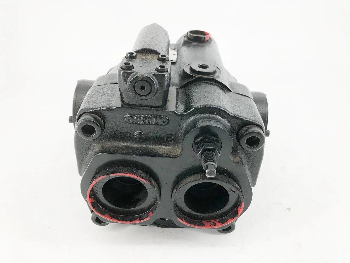 Used Parker Denison PVP3320R221 Hydraulic Piston Pump 2000psi - No Box