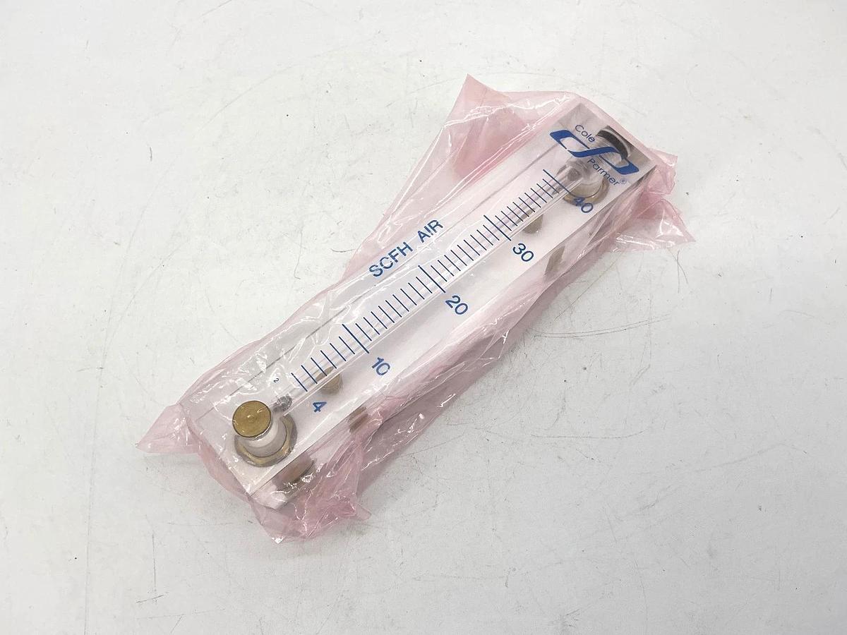 New Cole Parmer 32458-16 Flowmeter 4-40SCFH Air Acrylic Body 2520A4A33BNBN-CP