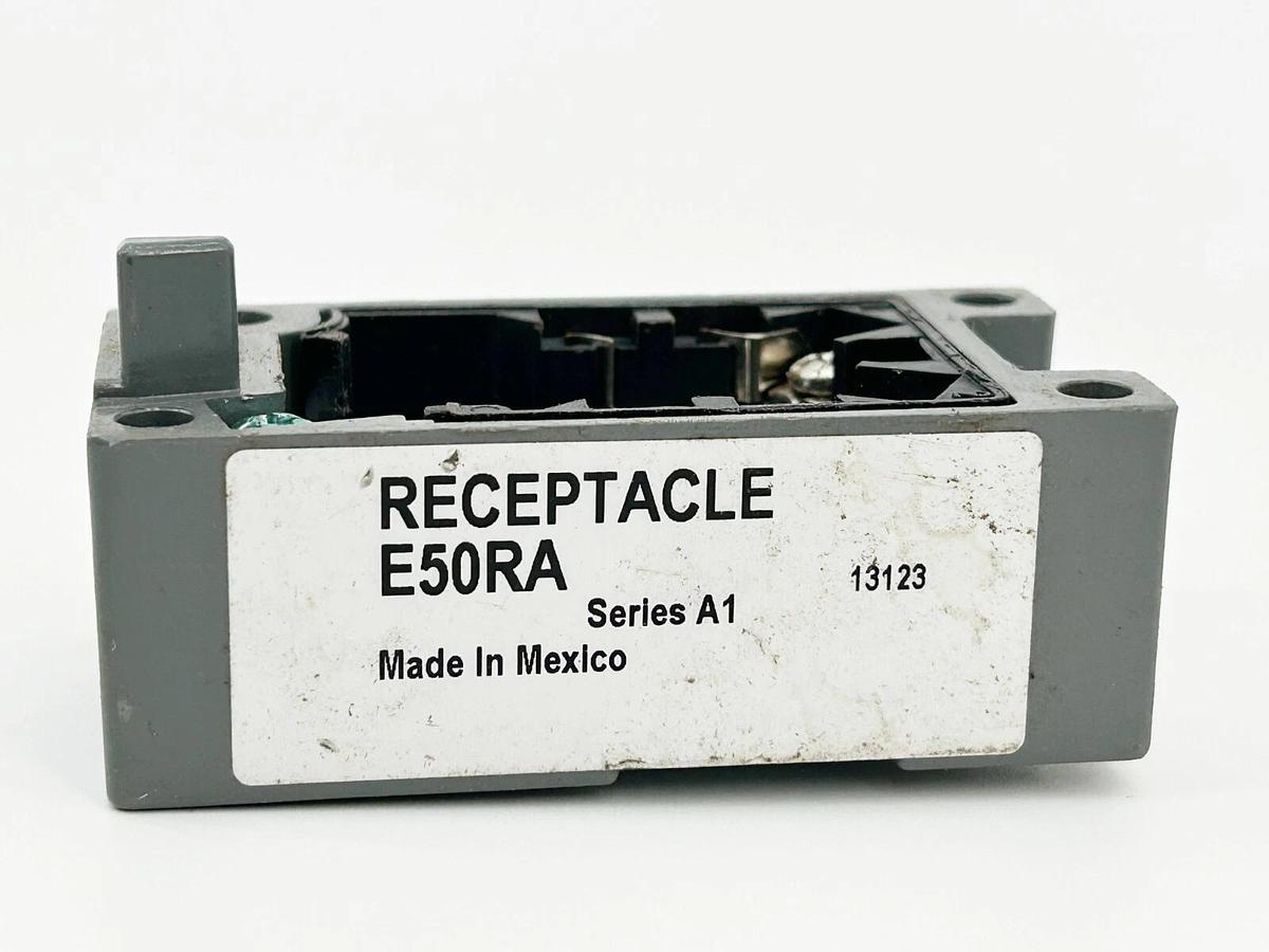 Used Lot of 3 Cutler Hammer E50RA Limit Switch Receptacle 5 Terminals