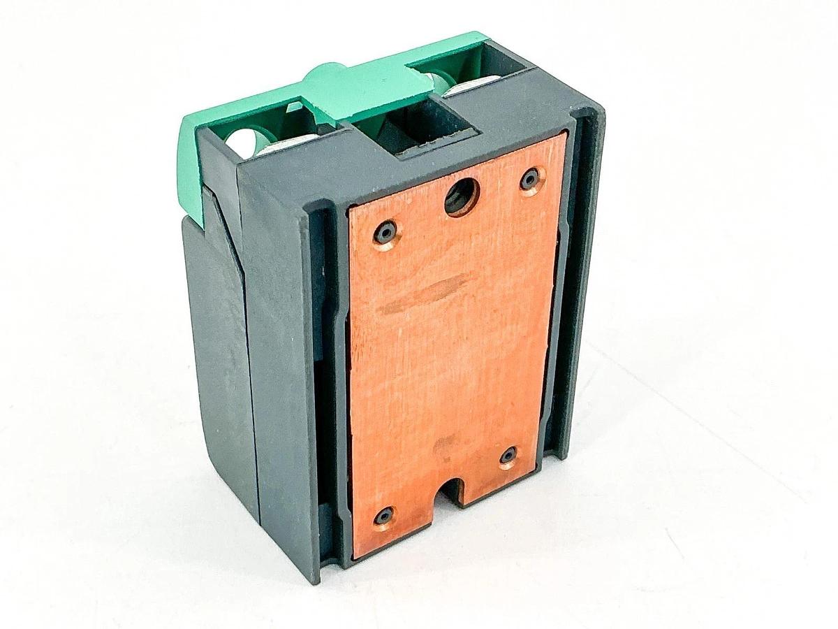 New Gefran F042543 GQ-25-24-D-0-1 Solid State Relay 25A 230V - No Box