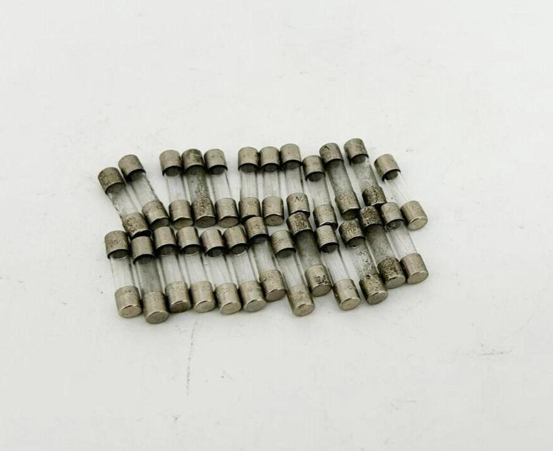Lot of 25 New Buss F315mAL250V Fuses, 20mm x 5mm