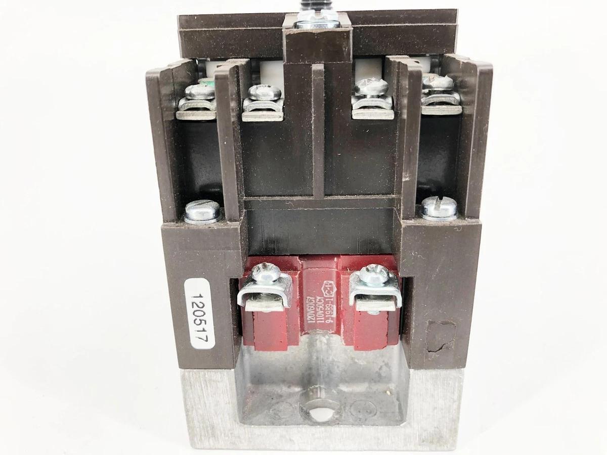 New Eaton D26MB Type M Relay 110/120V Coil - No Box - Cosmetic Damage