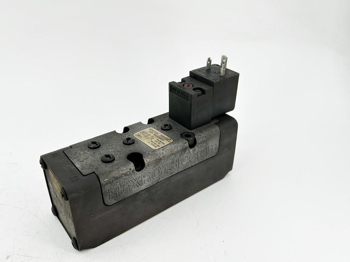 Used Rexroth R432006097 Solenoid Operated Control Valve 2 Position 145PSI 120V