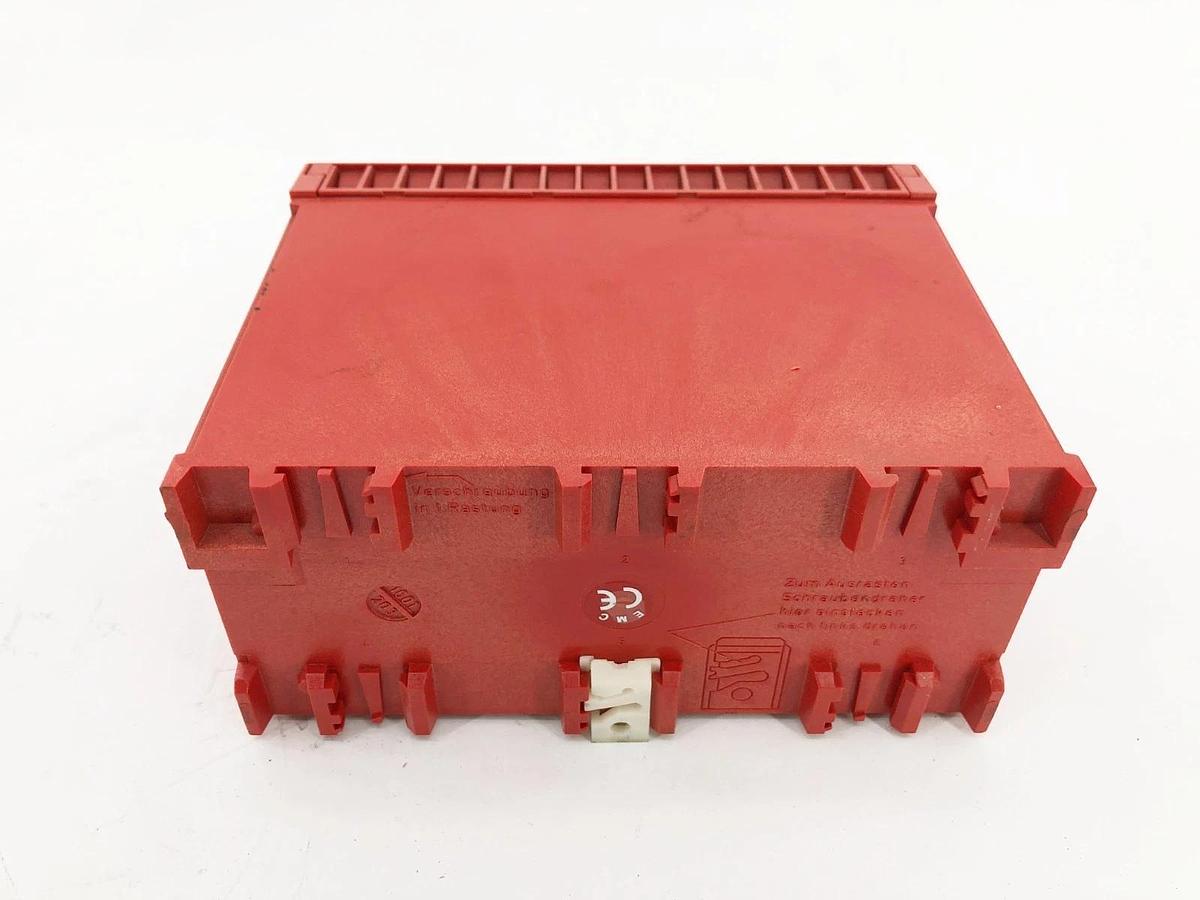 Used Allen Bradley 23029 Guardmaster Minotaur Safety Relay 24/110/240V MSR10 RD