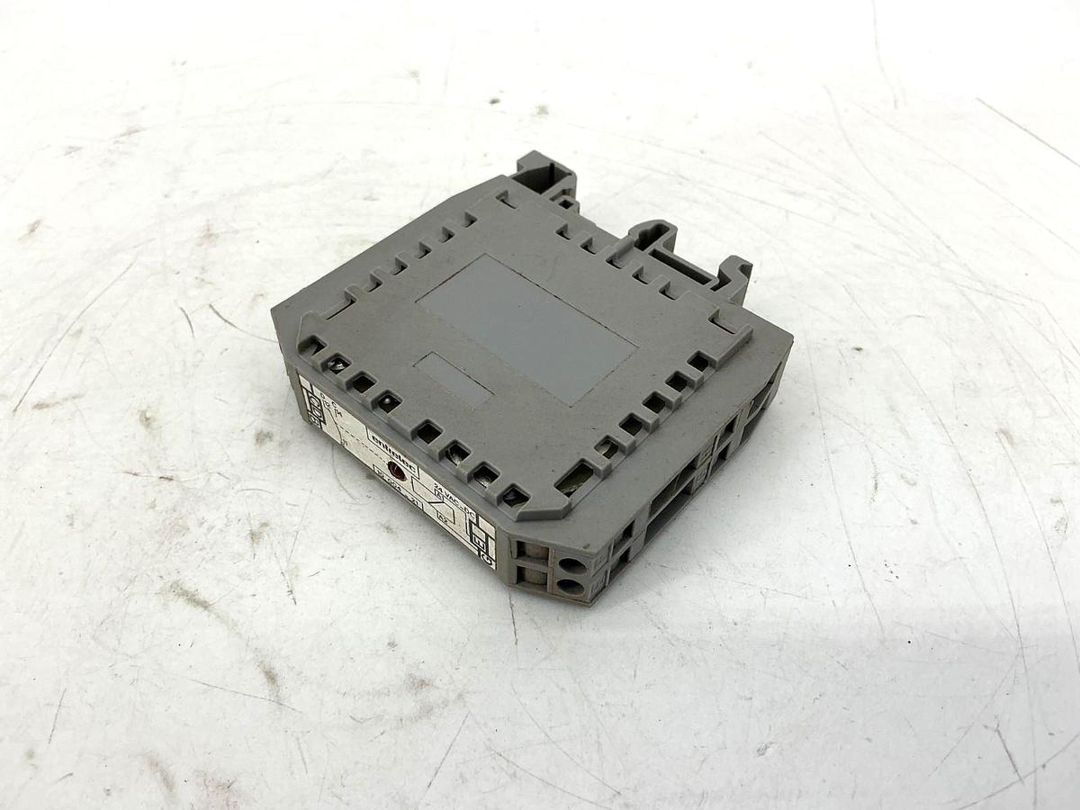New ABB Entrelec 10-004-21 Relay Module Red LED 10A 25VAC/VDC 10004-21 - No Box