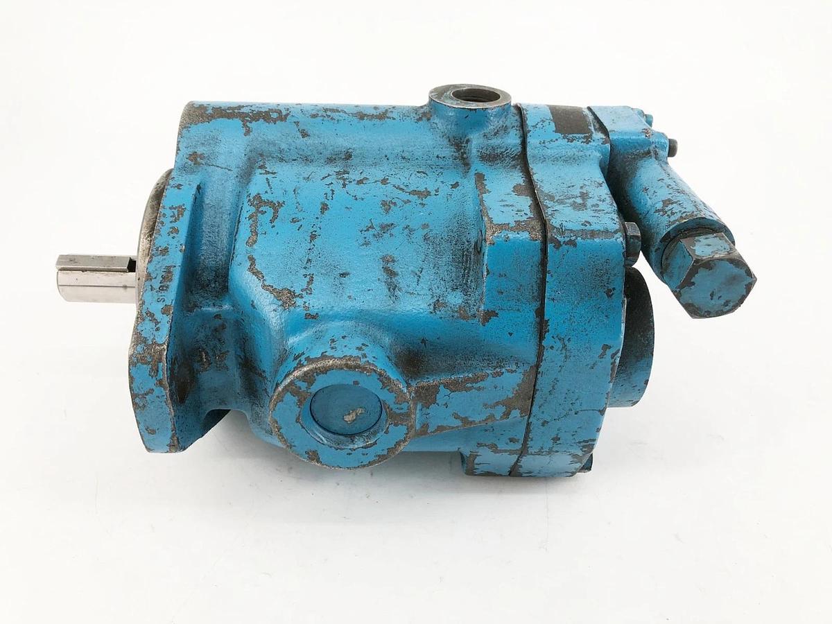 New Vickers PVB10-RSY31-C11 Piston Pump 430487 H/91/0 - No Box