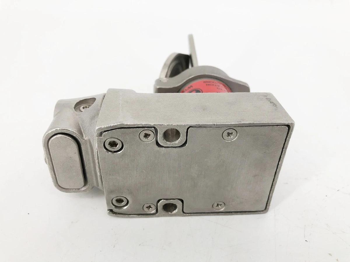 New Fortress Interlock SCW2545-AA Key Switch NP-HRT-0314 4020220 - No Box