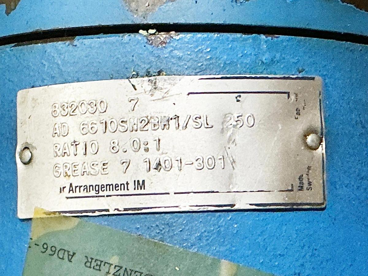 Used Arrangement IM AD 6610SN2BM1/SL 250 Worm Gear Ratio 8.0:1 Grease 7 1401-301