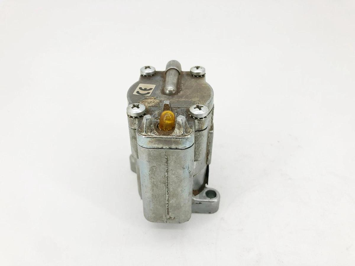 Used Parker K175903553 Pilot Valve 110/120VAC 50/60Hz